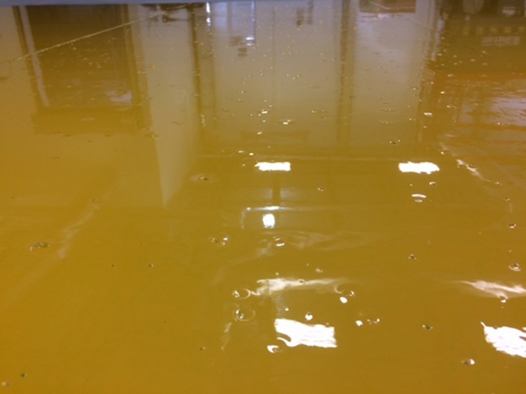gummy bubbly epoxy floor coating